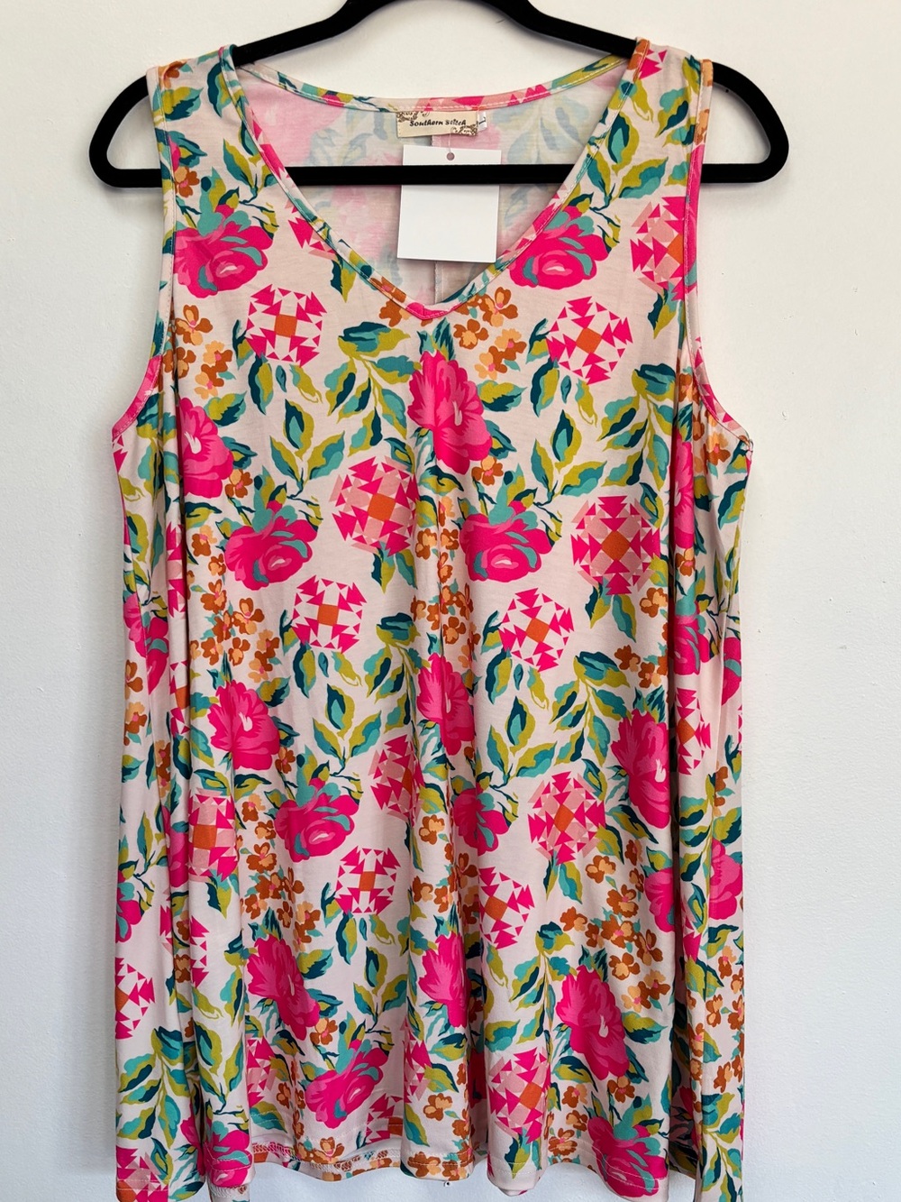 Sleeveless V-Neck Floral Tank Top - Pink